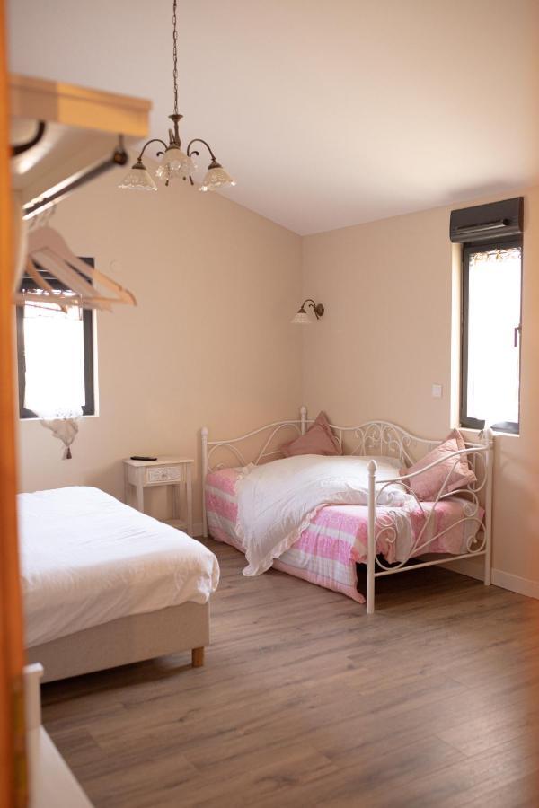 Domaine Des Jammetous - Hotel And Yoga Retreat Center La Magdelaine-Sur-Tarn Kültér fotó